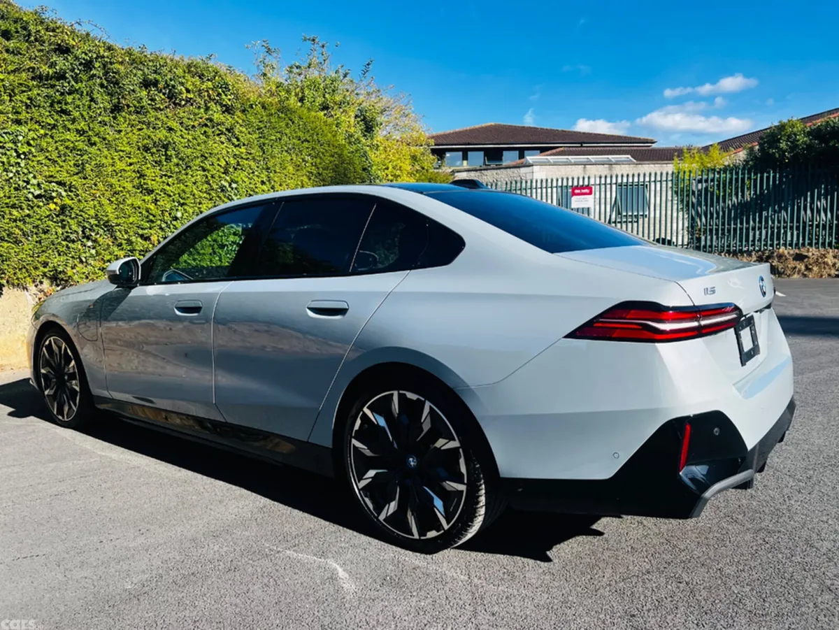 BMW i5 Saloon, Electric, 2023, Grey