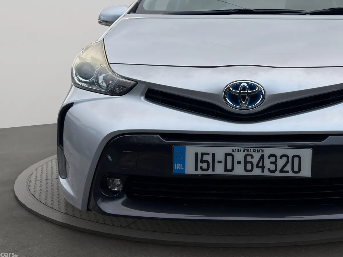 Toyota Prius MPV, Petrol Hybrid, 2015, Silver