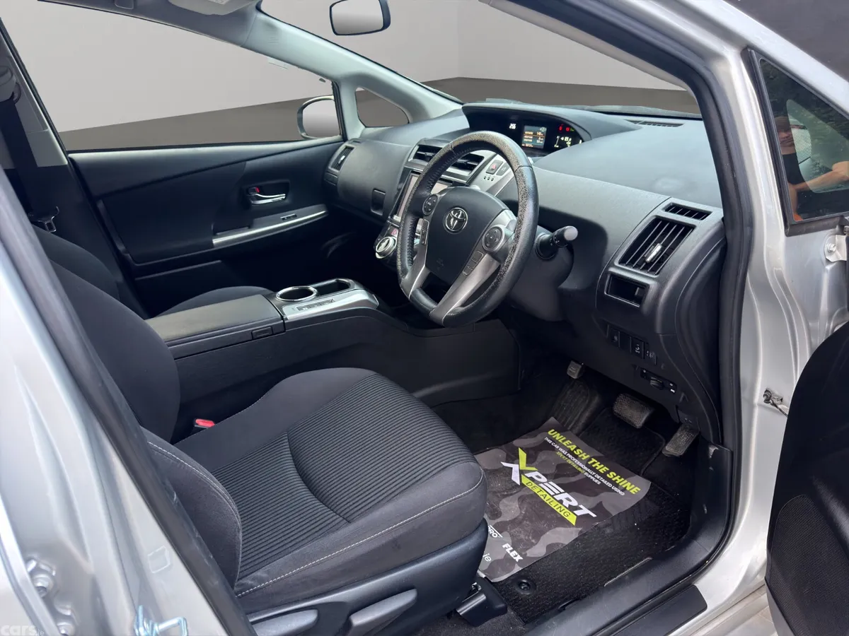 Toyota Prius MPV, Petrol Hybrid, 2015, Silver