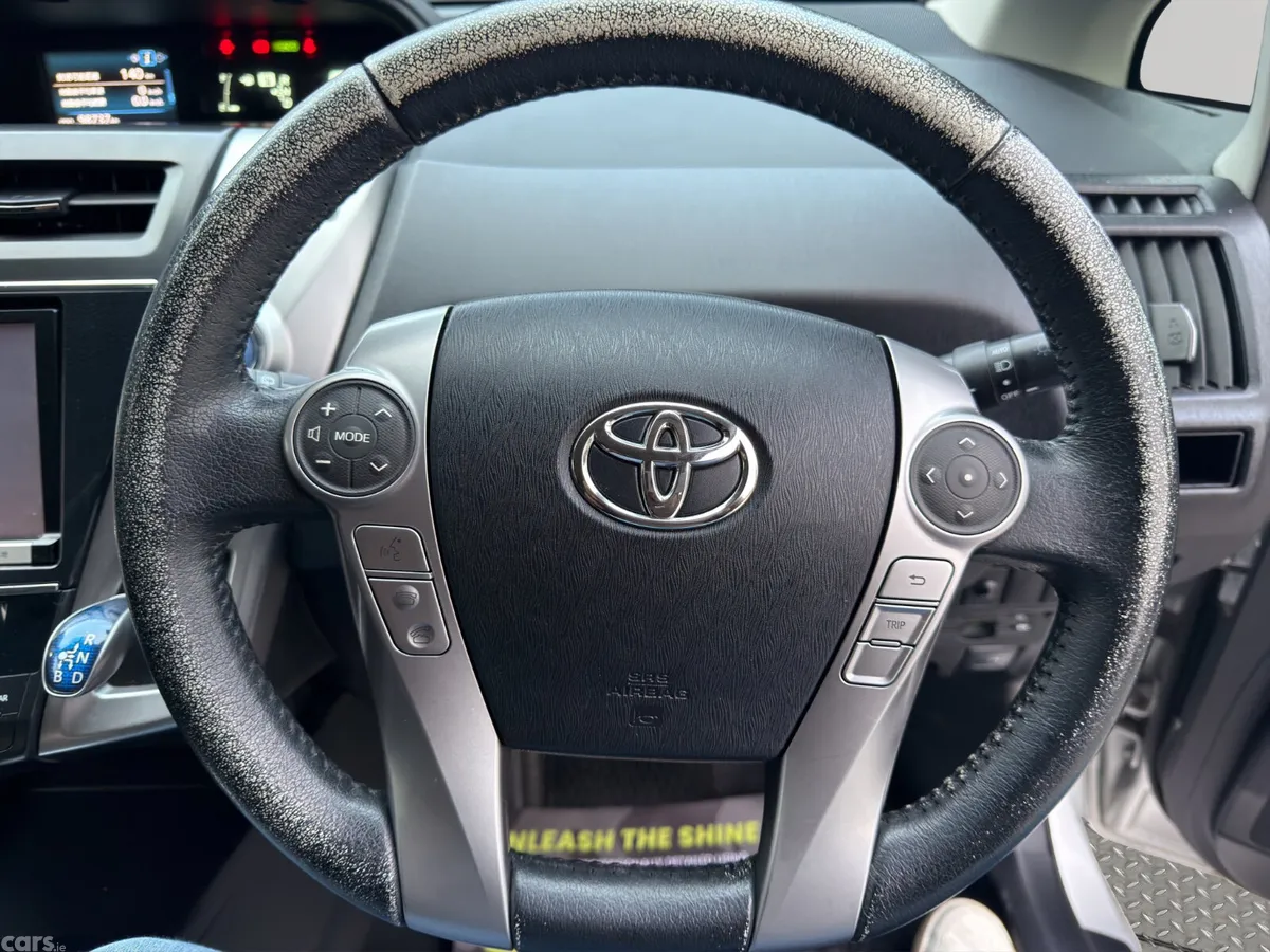 Toyota Prius MPV, Petrol Hybrid, 2015, Silver