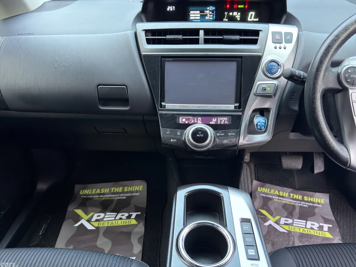 Toyota Prius MPV, Petrol Hybrid, 2015, Silver