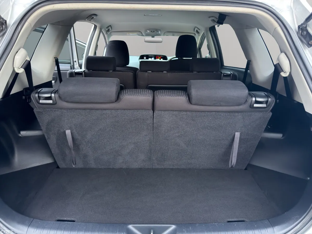 Toyota Prius MPV, Petrol Hybrid, 2015, Silver