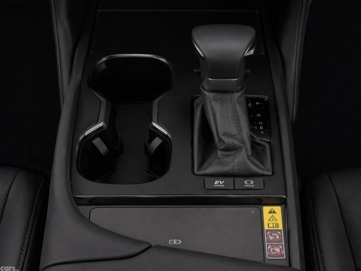 Lexus ES Saloon, Petrol Hybrid, 2026, Blue