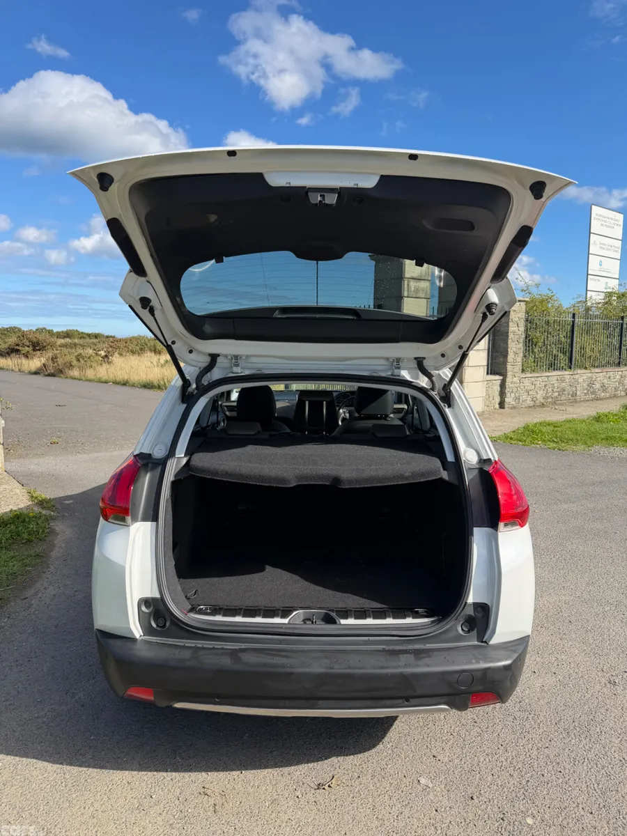 Peugeot 2008 SUV, Petrol, 2015, White