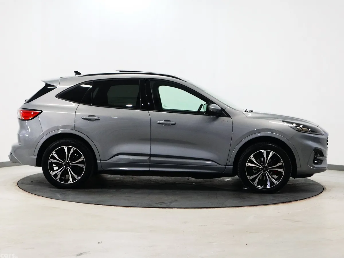 Ford Kuga SUV, Petrol Hybrid, 2023, Silver