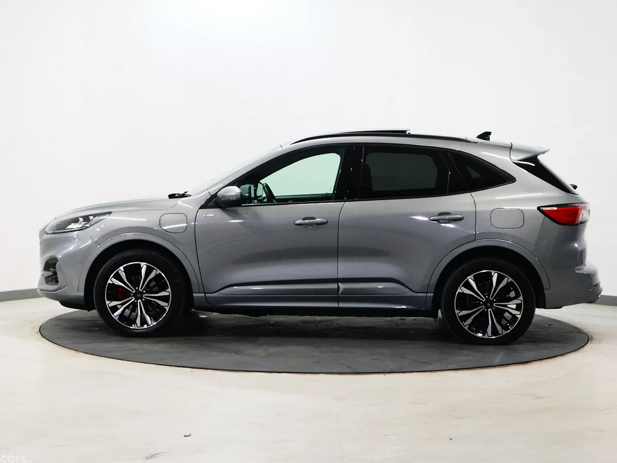 Ford Kuga SUV, Petrol Hybrid, 2023, Silver