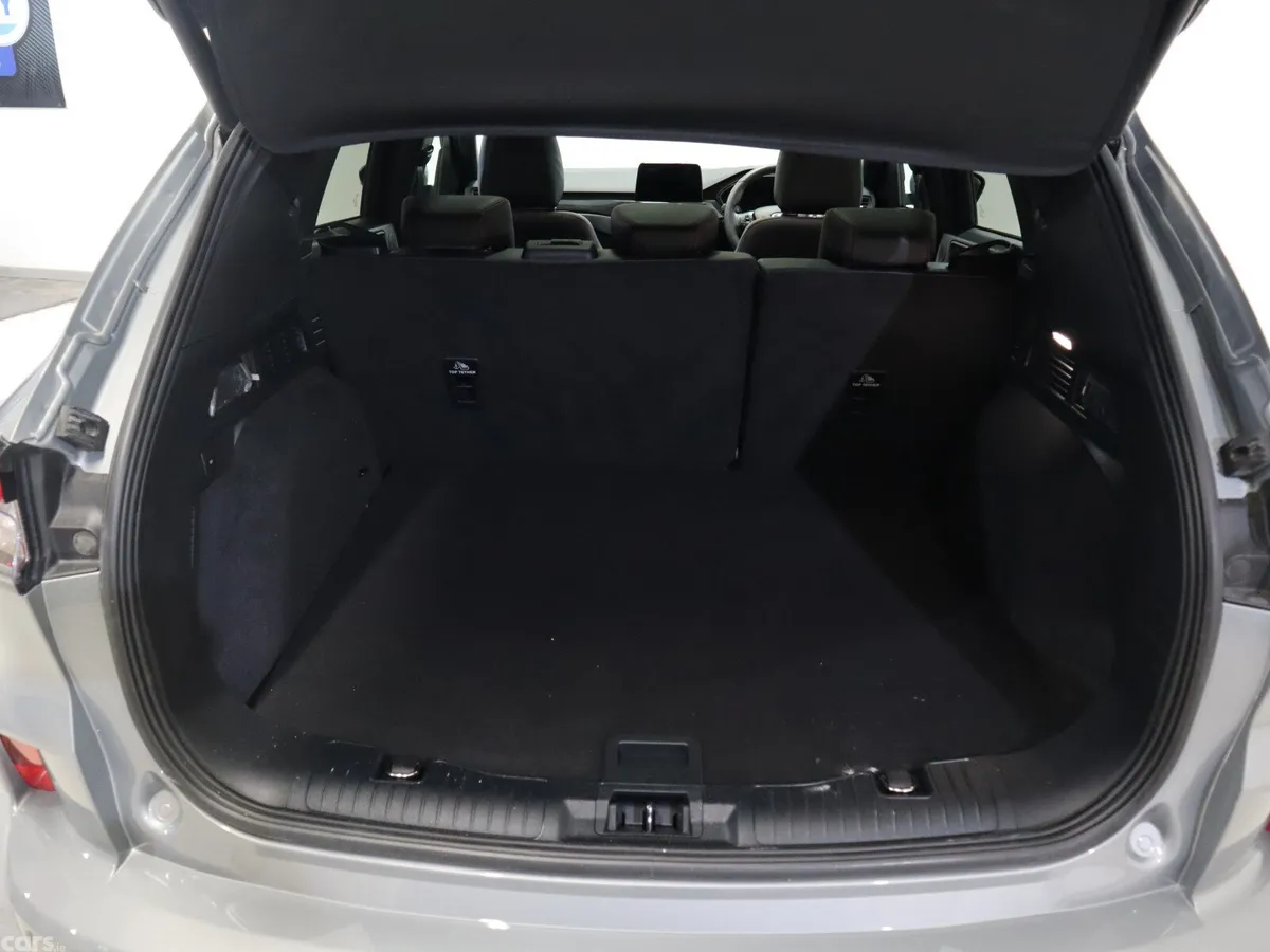 Ford Kuga SUV, Petrol Hybrid, 2023, Silver
