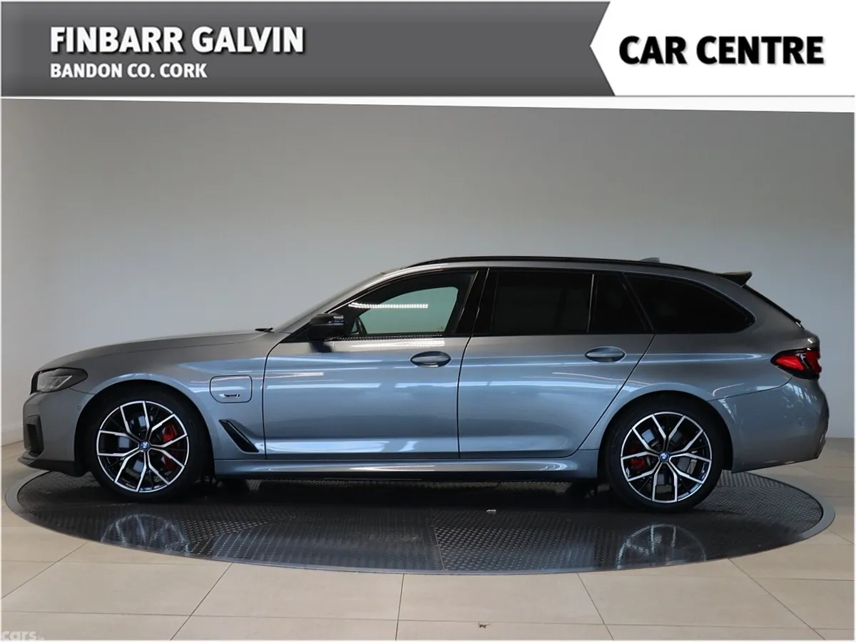 BMW 5-Series Estate, Petrol Plug-in Hybrid, 2023, Grey