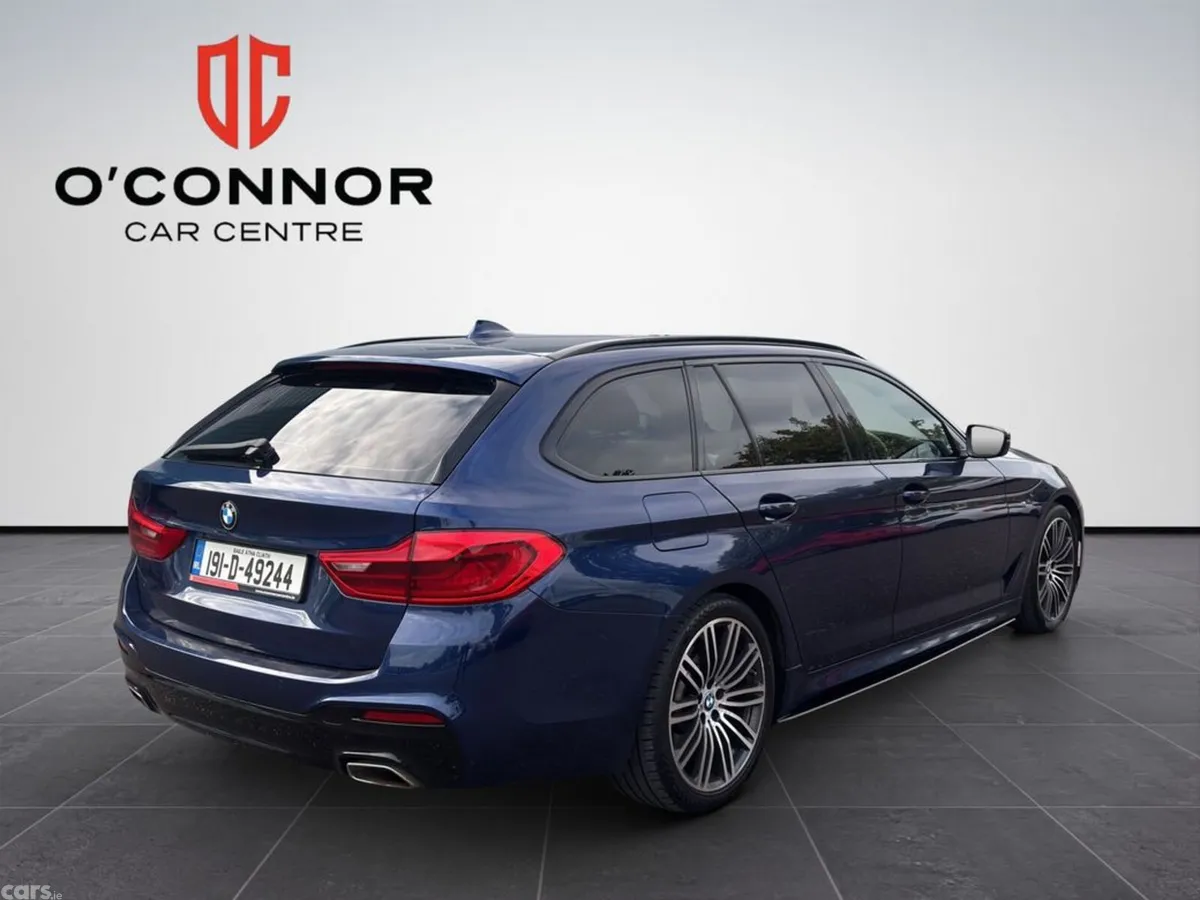 BMW 5-Series Estate, Diesel, 2019, Blue