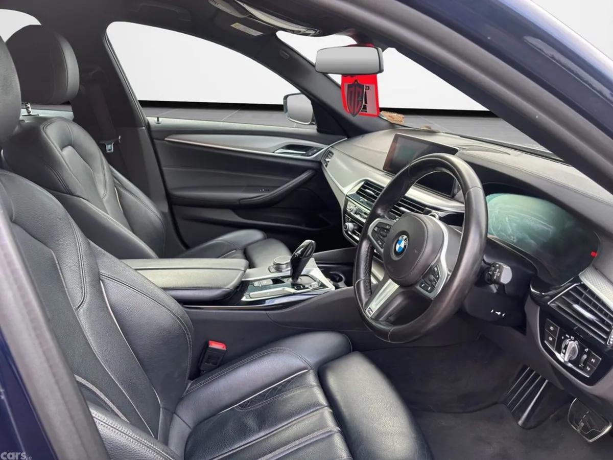 BMW 5-Series Estate, Diesel, 2019, Blue