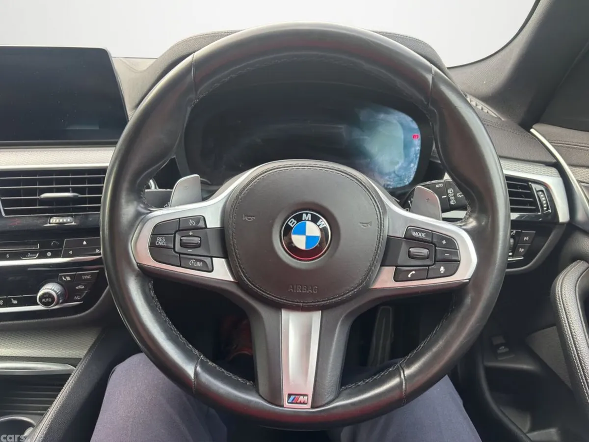 BMW 5-Series Estate, Diesel, 2019, Blue