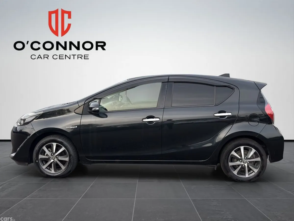 Toyota Aqua Hatchback, Petrol Hybrid, 2019, Black