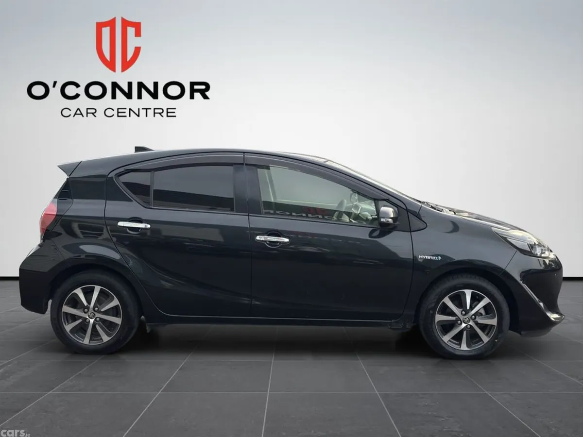 Toyota Aqua Hatchback, Petrol Hybrid, 2019, Black