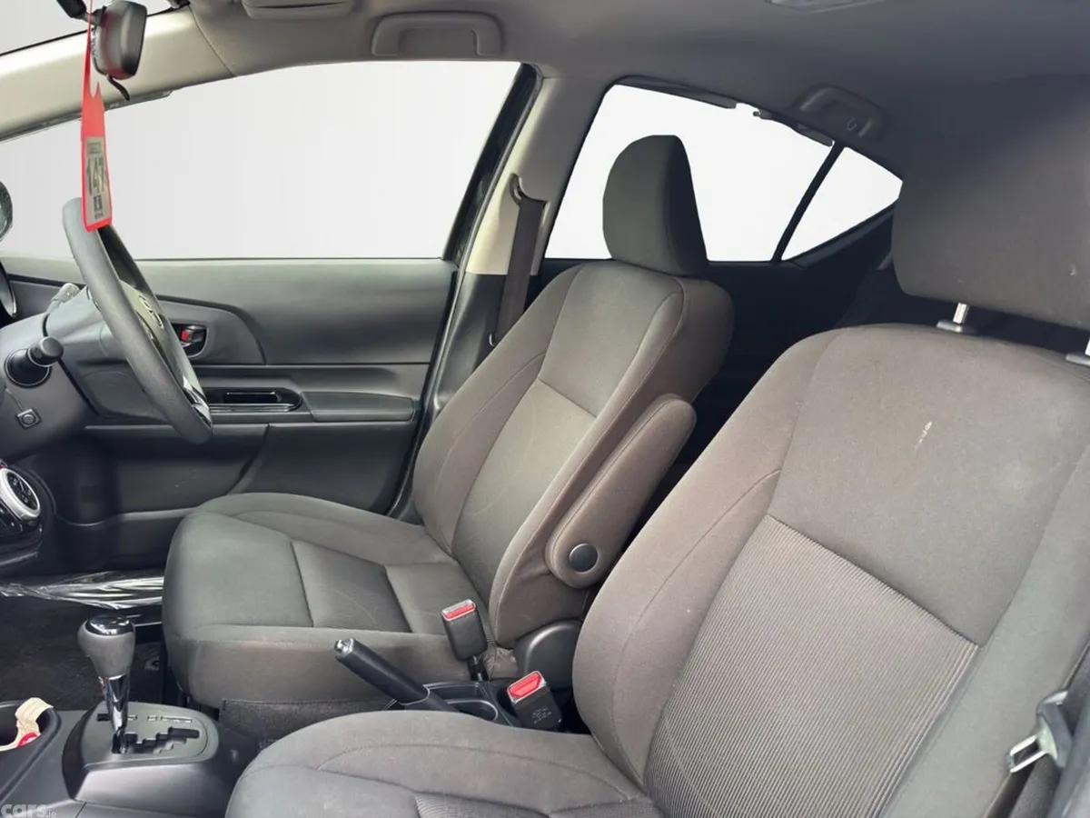 Toyota Aqua Hatchback, Petrol Hybrid, 2019, Black
