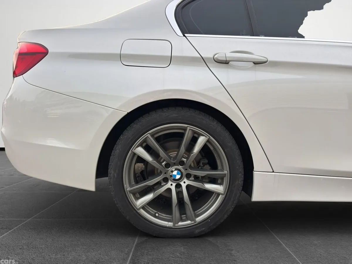 BMW 3-Series Saloon, Diesel, 2017, White