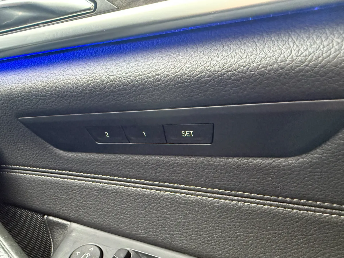BMW 5-Series Saloon, Petrol Plug-in Hybrid, 2017, Black