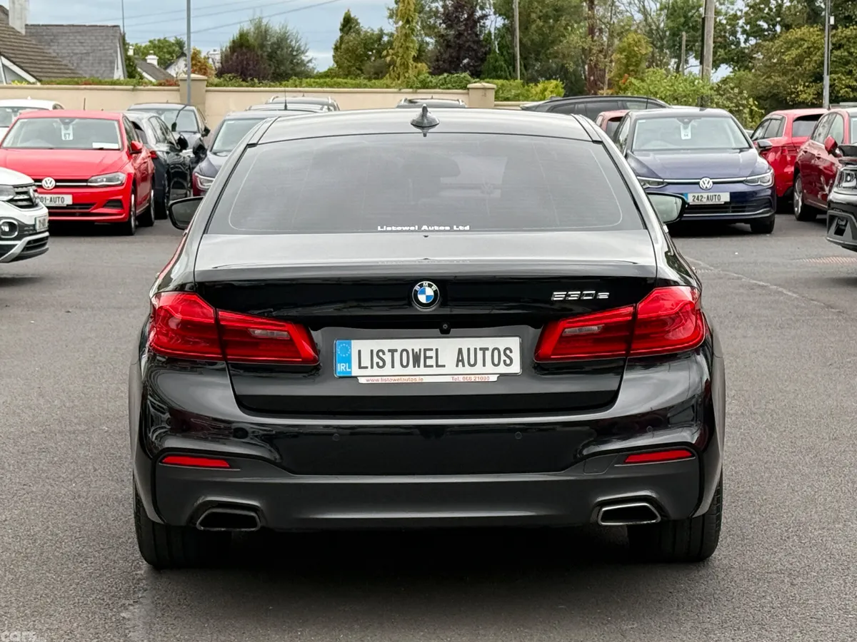 BMW 5-Series Saloon, Petrol Plug-in Hybrid, 2017, Black