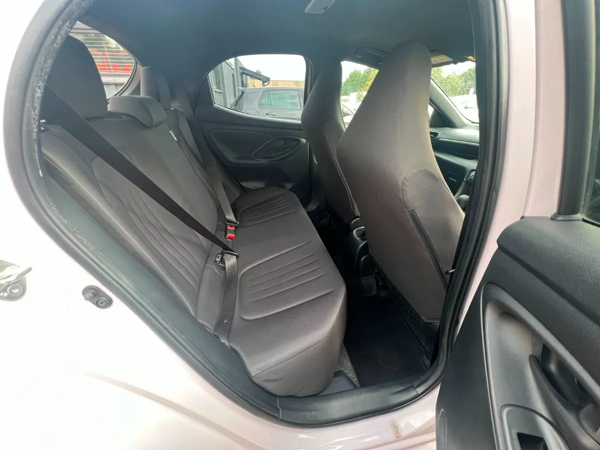 Toyota Yaris Hatchback, Petrol, 2020, Grey