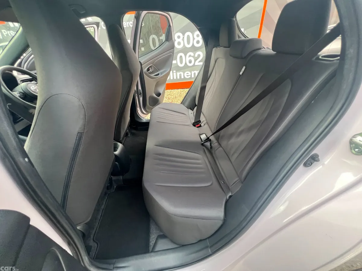 Toyota Yaris Hatchback, Petrol, 2020, Grey