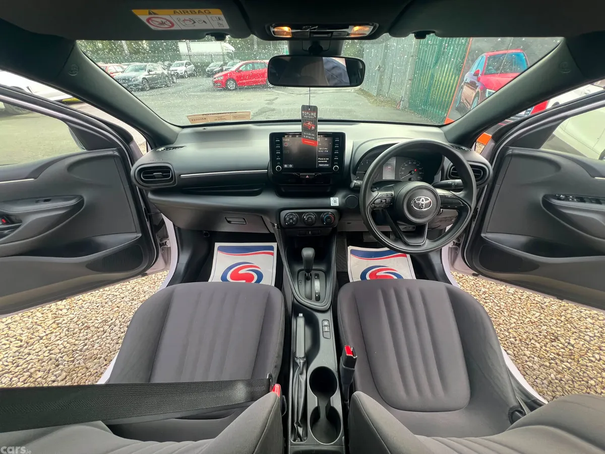 Toyota Yaris Hatchback, Petrol, 2020, Grey