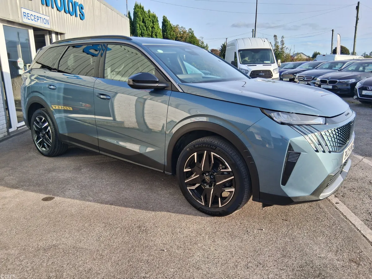 Peugeot 5008 SUV, Petrol Hybrid, 2025, Blue