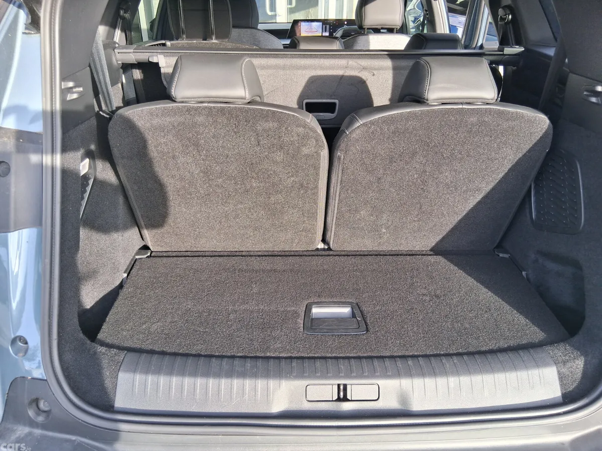 Peugeot 5008 SUV, Petrol Hybrid, 2025, Blue