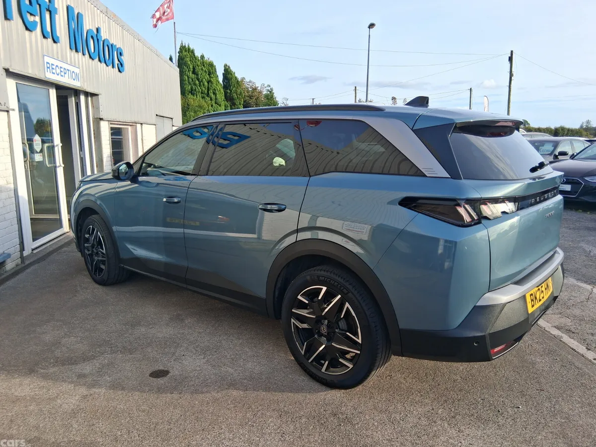 Peugeot 5008 SUV, Petrol Hybrid, 2025, Blue