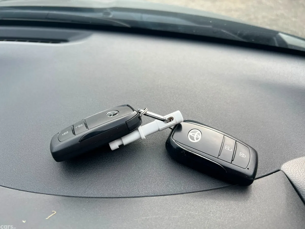 Toyota Yaris Hatchback, Petrol, 2021, Black