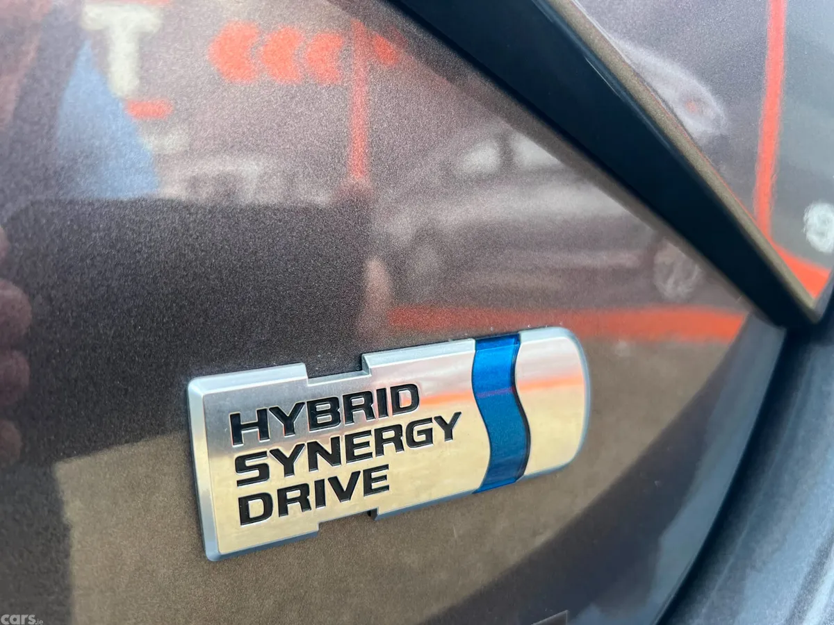 Toyota Vitz Hatchback, Petrol Hybrid, 2018, Silver