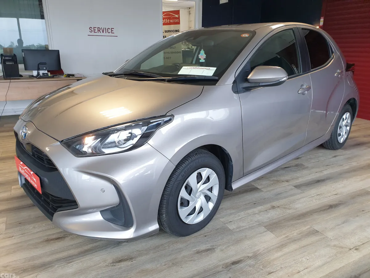 Toyota Yaris Hatchback, Petrol Hybrid, 2022, Beige