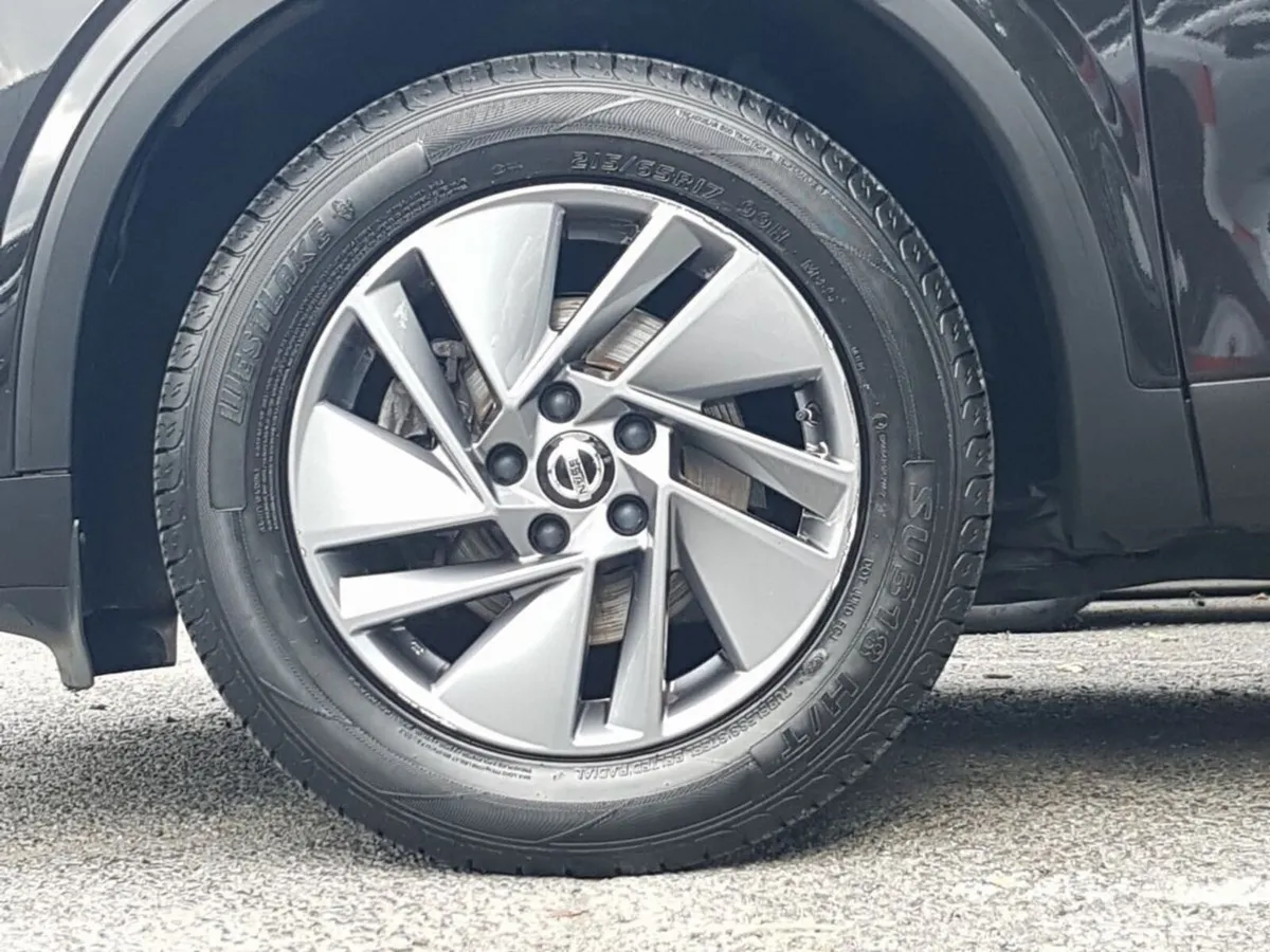 Nissan Qashqai SUV, Petrol, 2022, Black