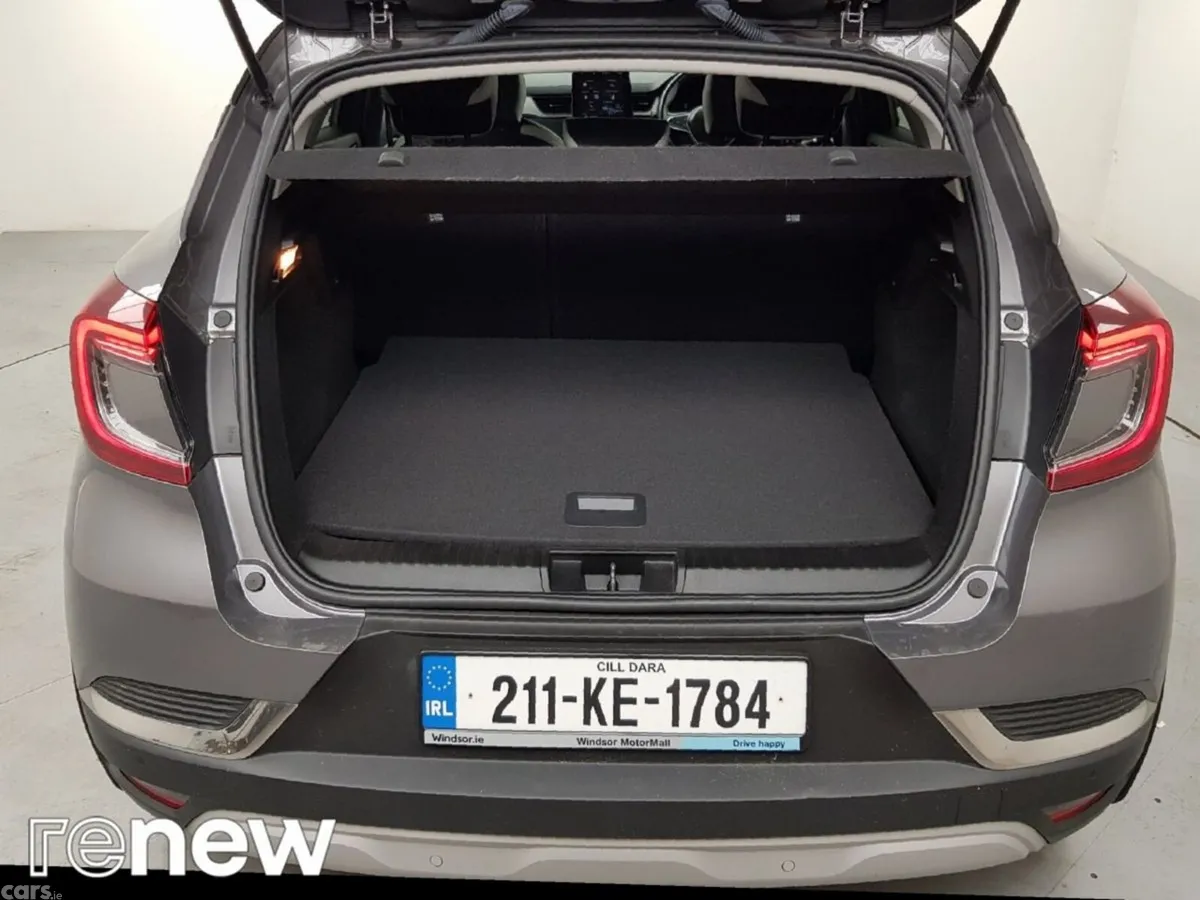 Renault Captur Hatchback, Petrol Plug-in Hybrid, 2021, Grey