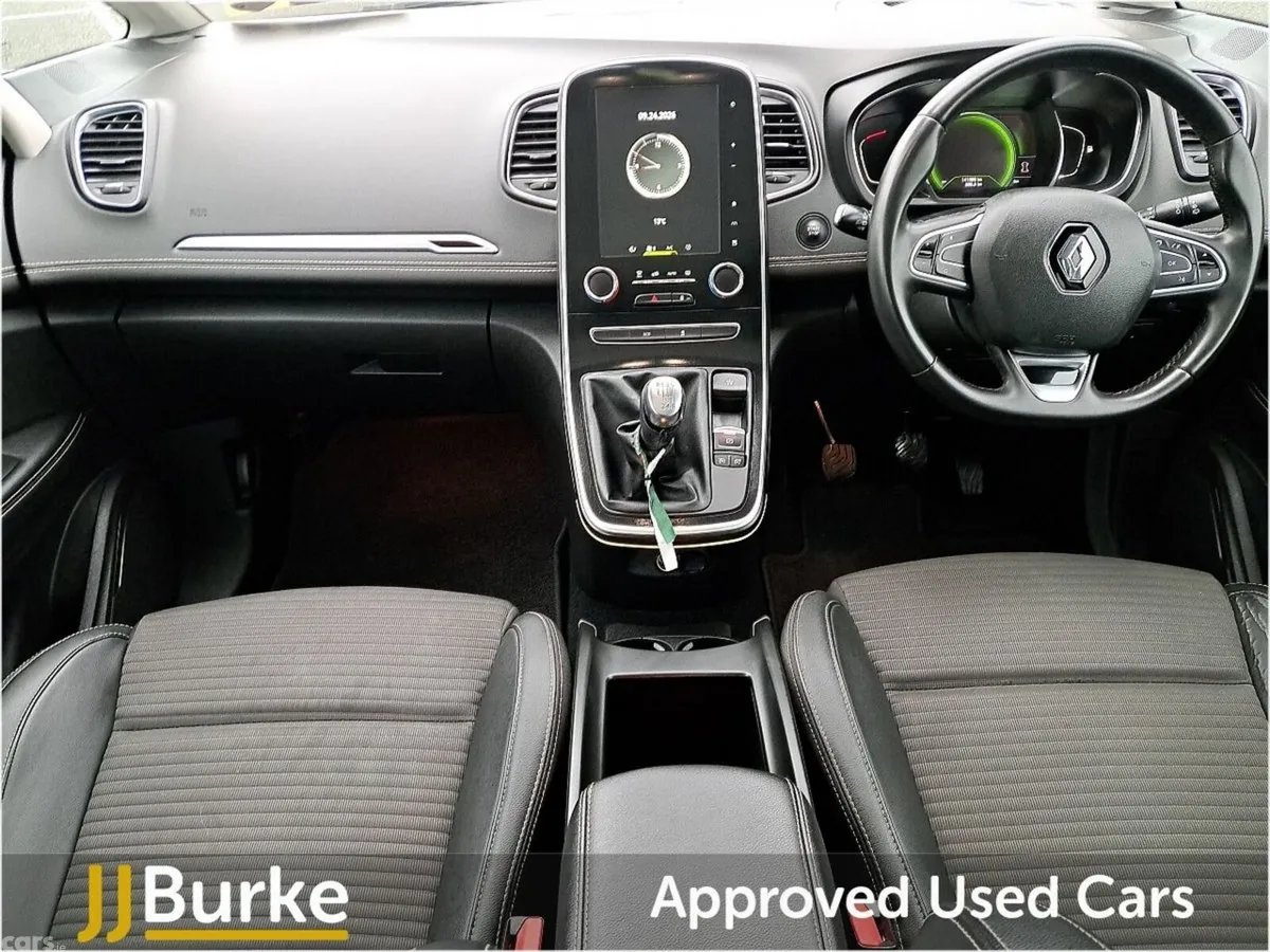 Renault Grand Scenic MPV, Diesel, 2021, Red