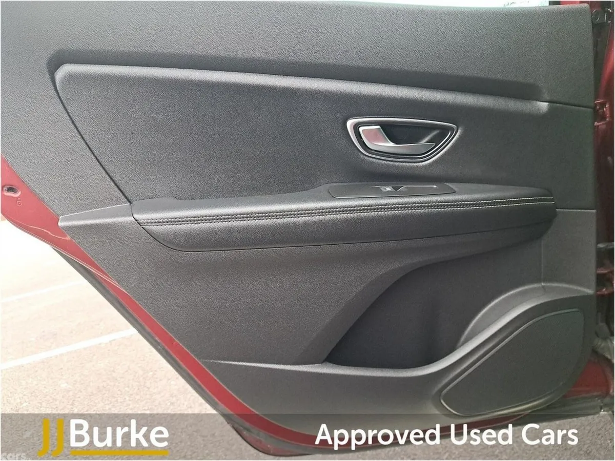 Renault Grand Scenic MPV, Diesel, 2021, Red