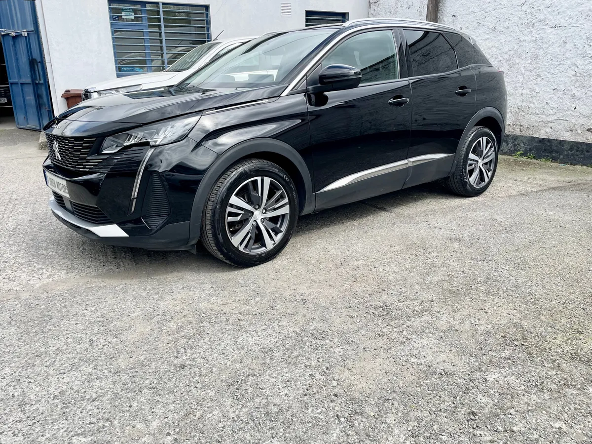 Peugeot 3008 SUV, Petrol, 2023, Black