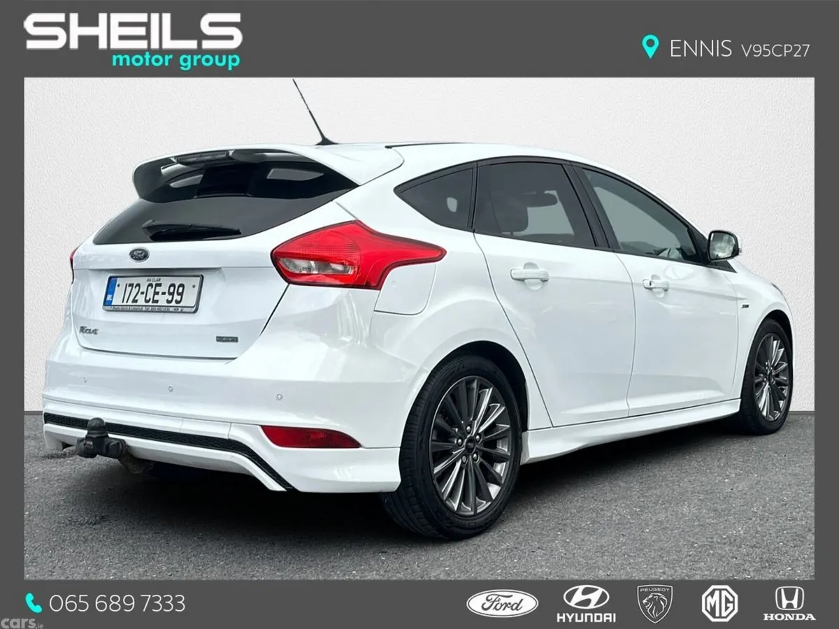 Ford Focus Hatchback, Petrol, 2017, White