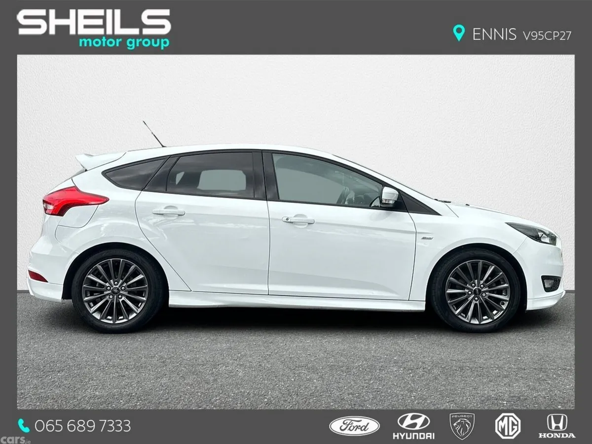 Ford Focus Hatchback, Petrol, 2017, White