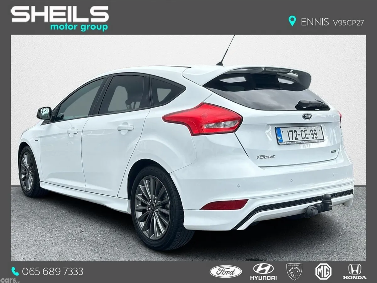 Ford Focus Hatchback, Petrol, 2017, White