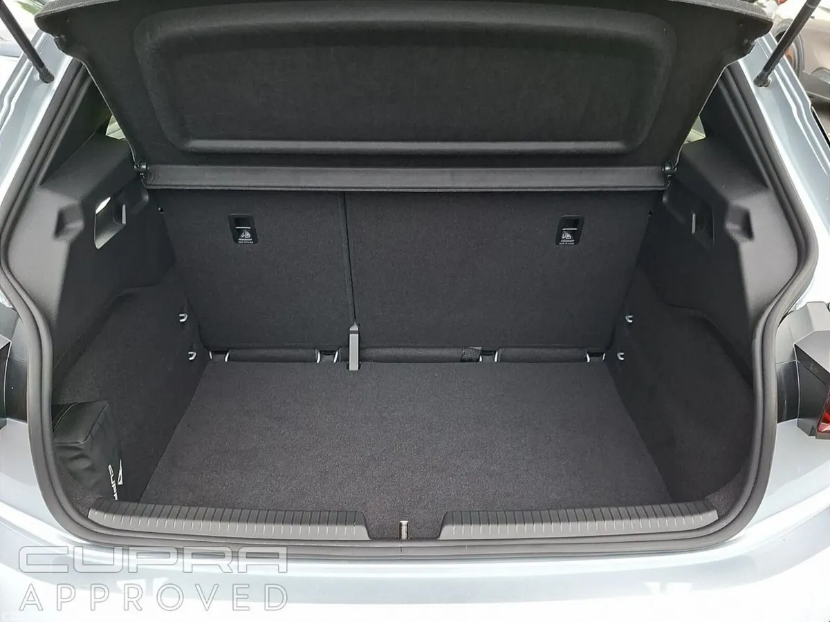Cupra Born Estate, Electric, 2026, Grey