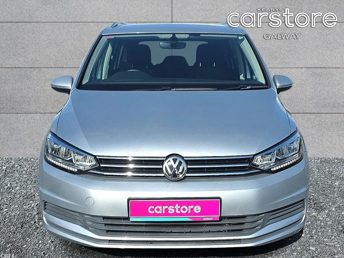 Volkswagen Touran MPV, Petrol, 2019, Silver