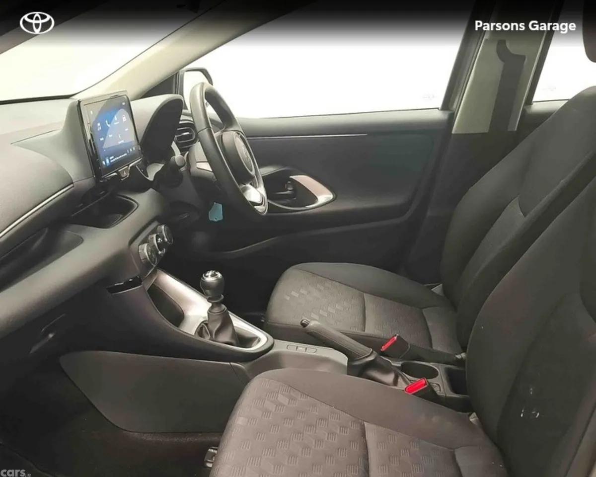 Toyota Yaris Hatchback, Petrol, 2024, Silver