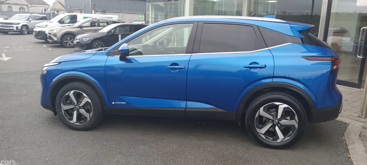 Nissan Qashqai MPV, Petrol, 2024, Blue