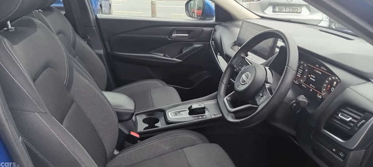 Nissan Qashqai MPV, Petrol, 2024, Blue