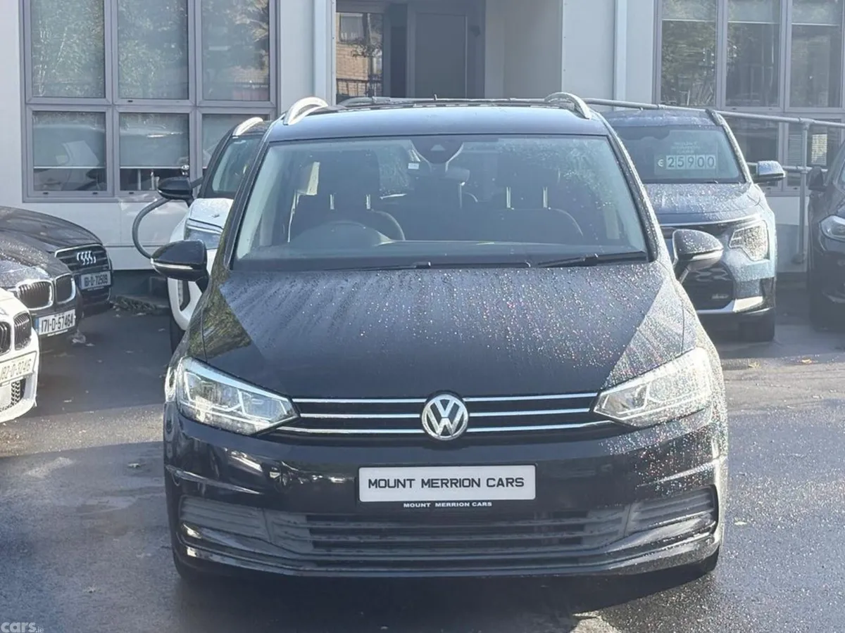 Volkswagen Touran MPV, Petrol, 2017, Black