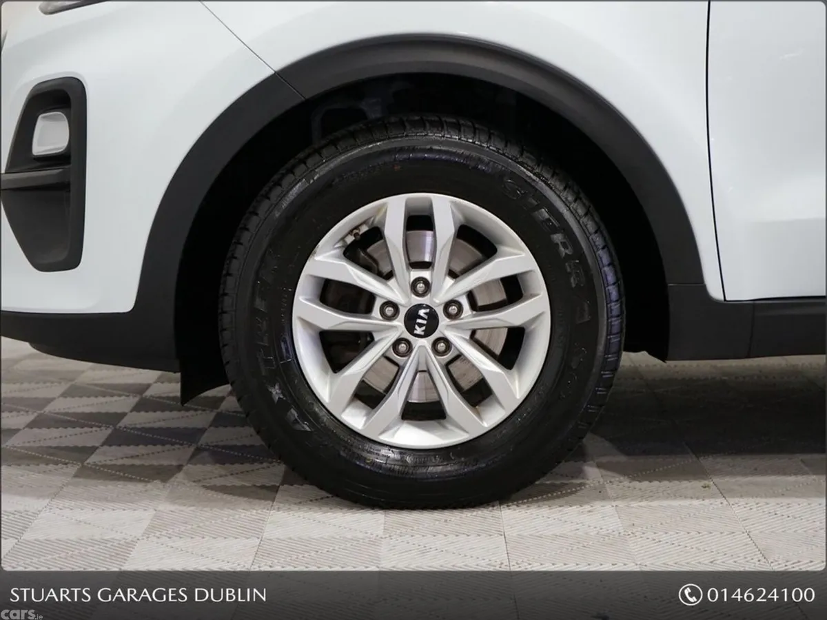 Kia Sportage MPV, Diesel Hybrid, 2021, White