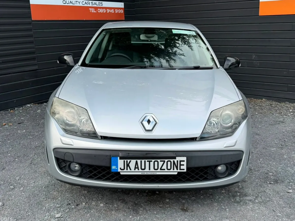 Renault Laguna Hatchback, Diesel, 2010, Silver