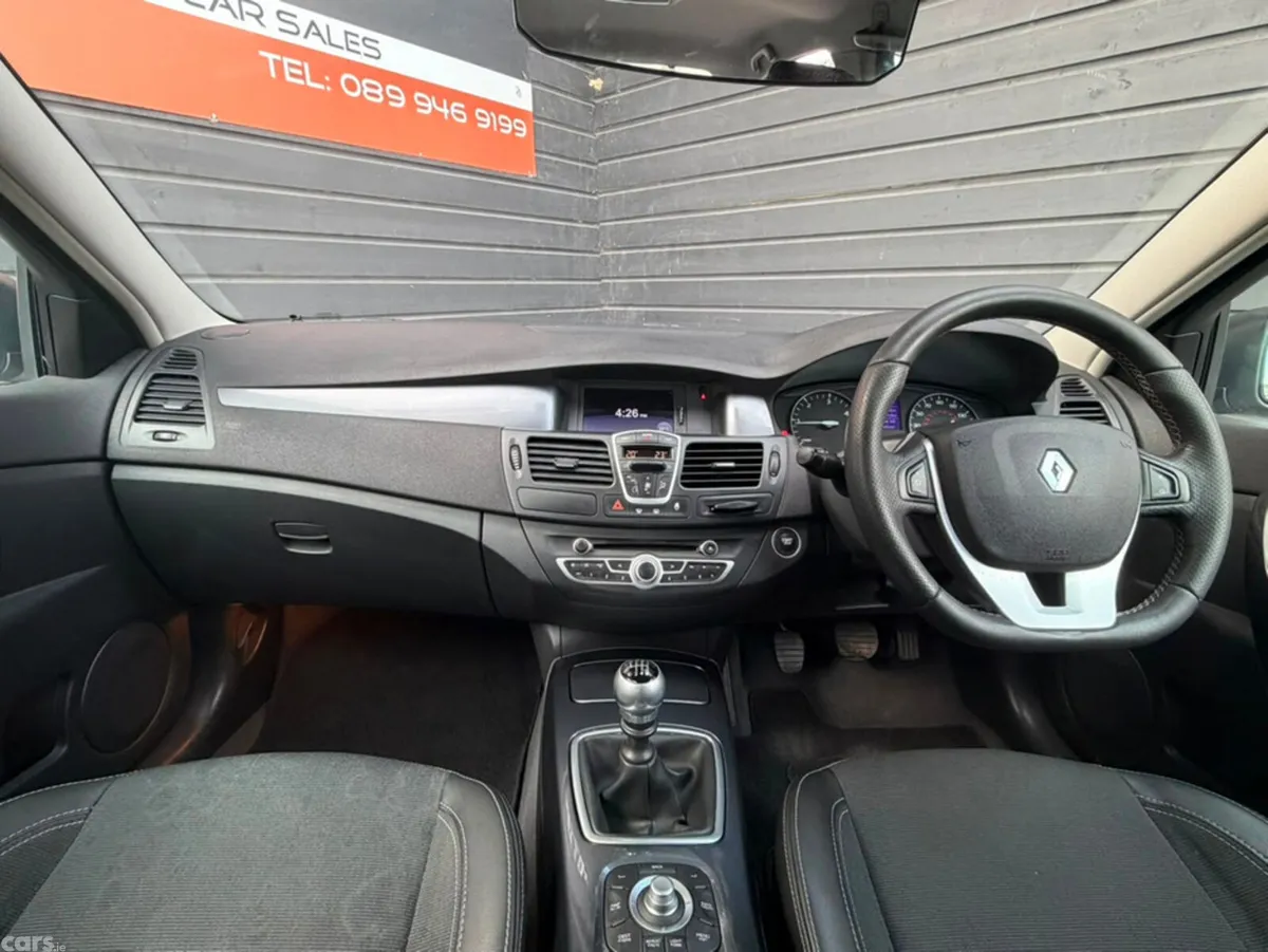 Renault Laguna Hatchback, Diesel, 2010, Silver