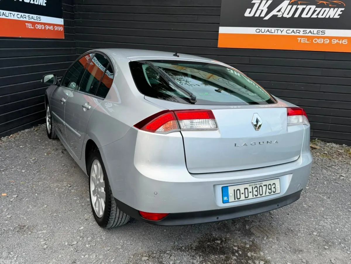 Renault Laguna Hatchback, Diesel, 2010, Silver