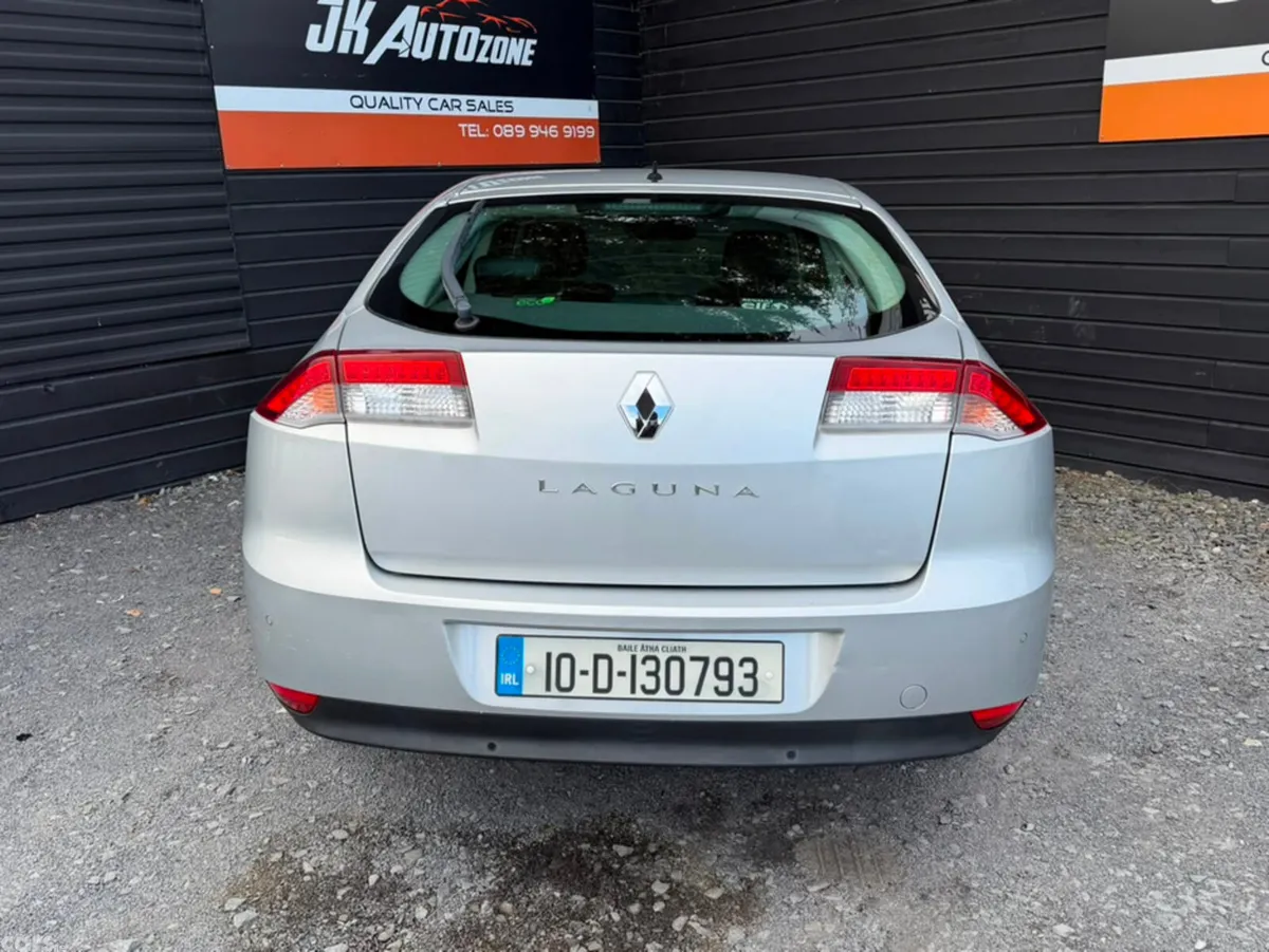 Renault Laguna Hatchback, Diesel, 2010, Silver
