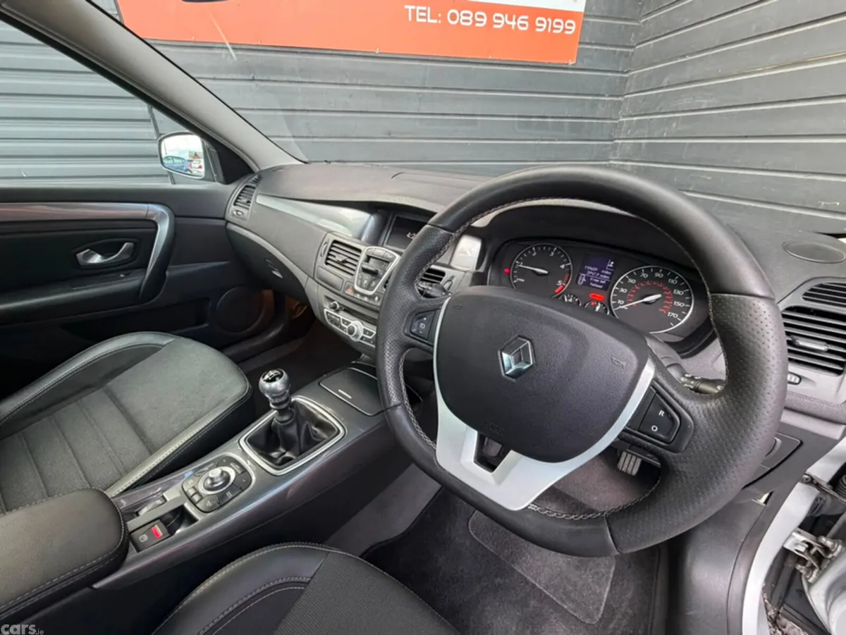 Renault Laguna Hatchback, Diesel, 2010, Silver